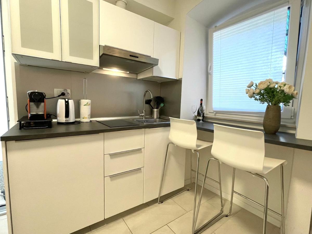 Happy Casa Isola Piccola Apartment อิซอลา ภายนอก รูปภาพ