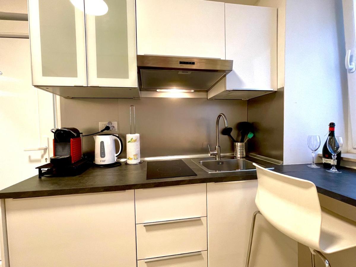 Happy Casa Isola Piccola Apartment อิซอลา ภายนอก รูปภาพ